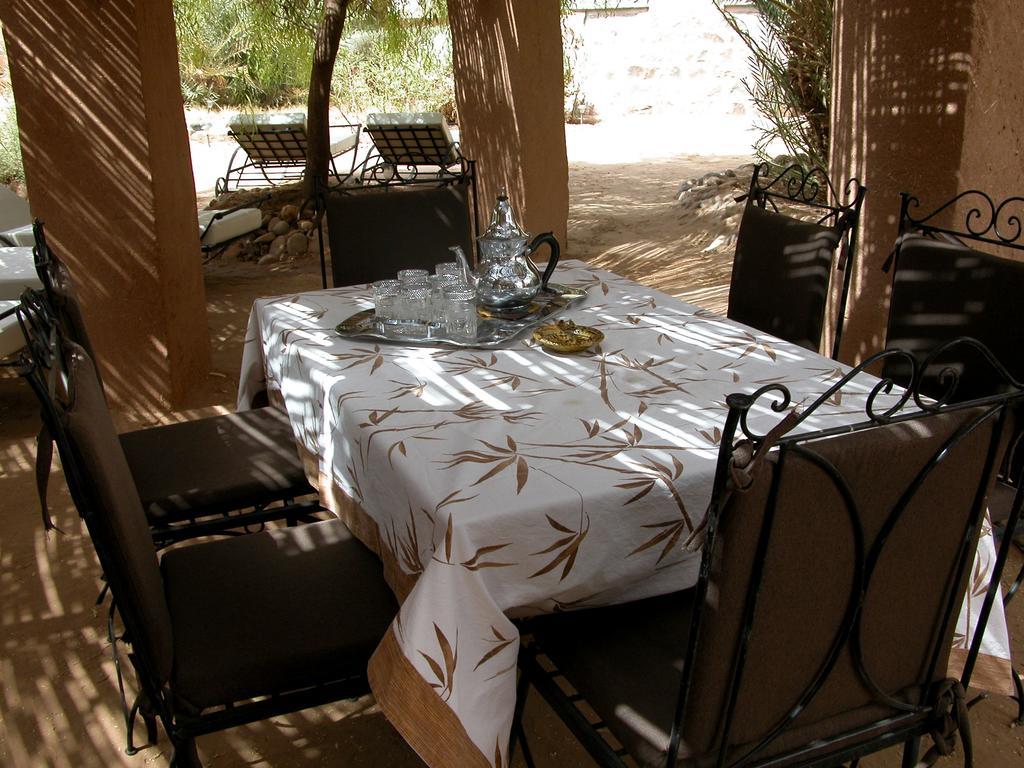 Le Drom'Blanc Bed & Breakfast M'Hamid Dış mekan fotoğraf